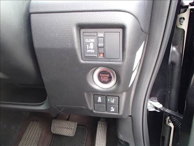 Honda N BOX CUSTOM 2018-10 184563-11