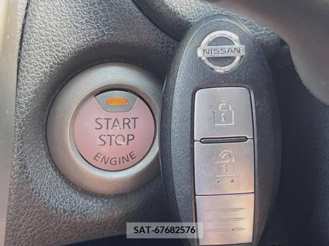Nissan NOTE 2013-08 302323-7