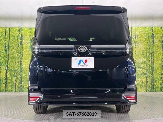 Toyota VOXY 2023-10 289072-15