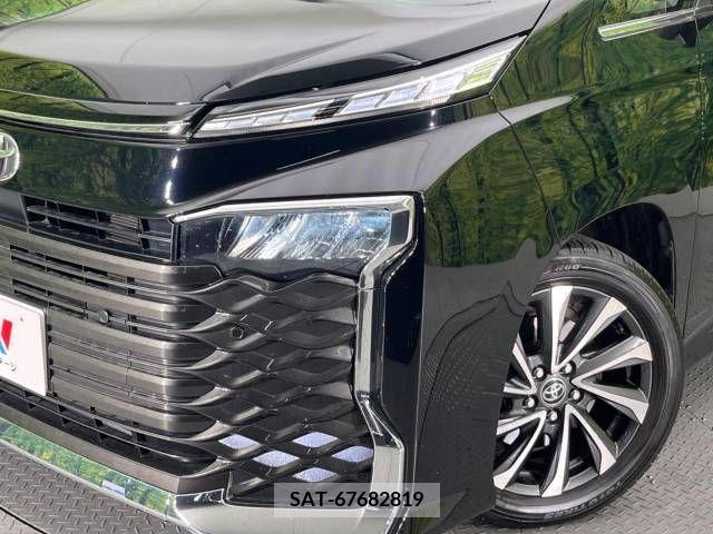 Toyota VOXY 2023-10 289072-12