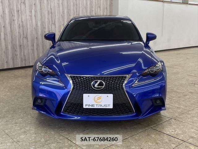 Lexus IS 2014-09 304445-1