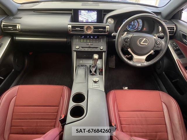 Lexus IS 2014-09 304445-18