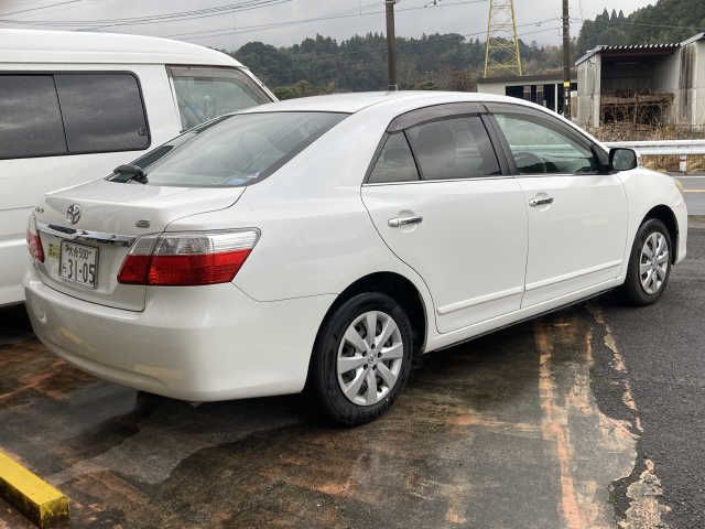 Toyota PREMIO 2010-01 190412-2