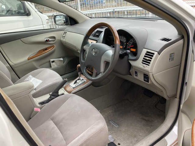 Toyota PREMIO 2010-01 190412-3