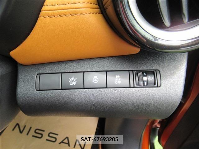 Nissan KICKS 2020-06 346733-24