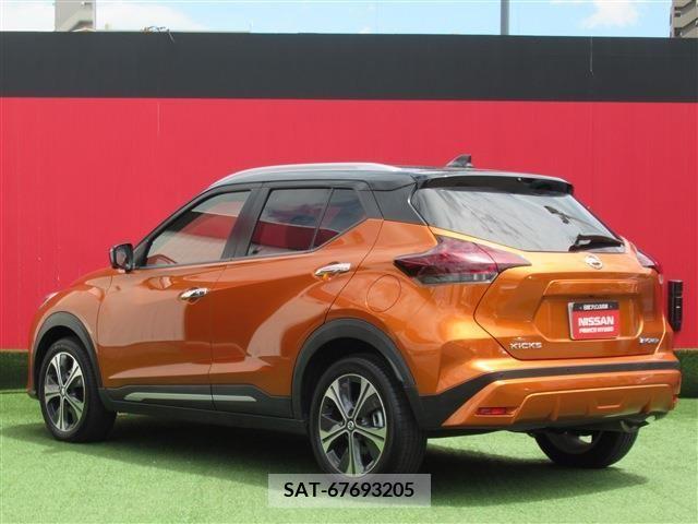 Nissan KICKS 2020-06 346733-1