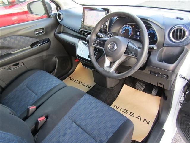 Nissan DAYZ 2022-03 182487-5