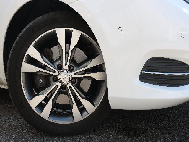 Mercedes Benz V-CLASS 2016-08 22411-7