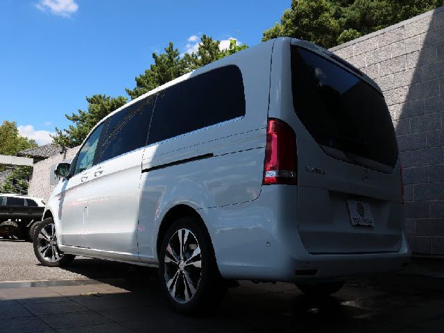 Mercedes Benz V-CLASS 2016-08 22411-2
