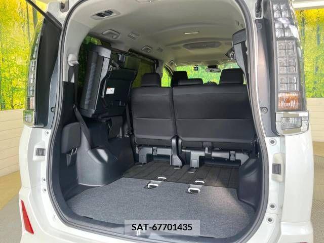 Toyota VOXY 2016-01 237055-11