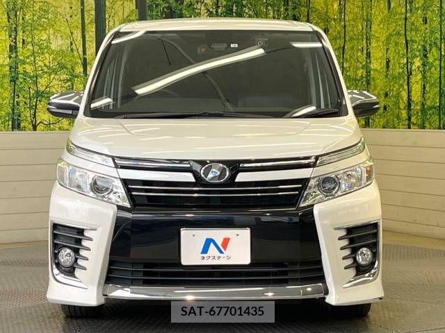 Toyota VOXY 2016-01 237055-14
