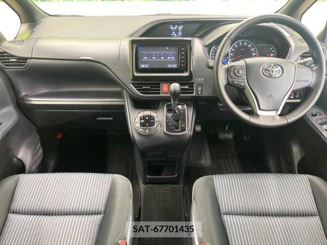 Toyota VOXY 2016-01 237055-1