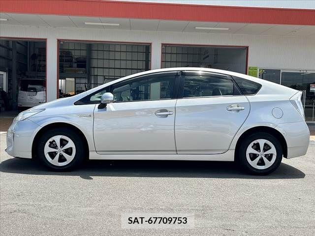 Toyota PRIUS 2015-07 328199-14
