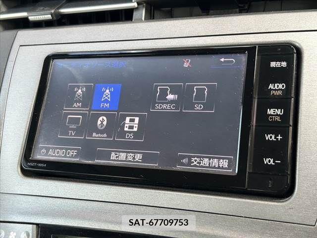 Toyota PRIUS 2015-07 328199-2
