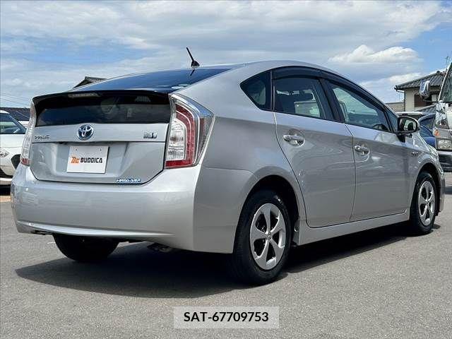 Toyota PRIUS 2015-07 328199-11