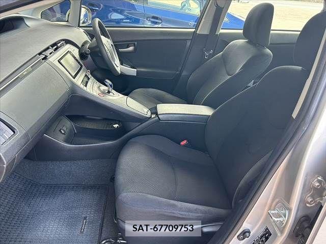 Toyota PRIUS 2015-07 328199-16