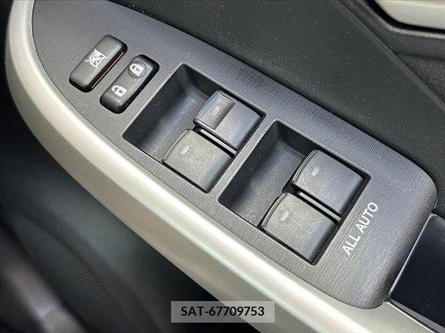 Toyota PRIUS 2015-07 328199-26