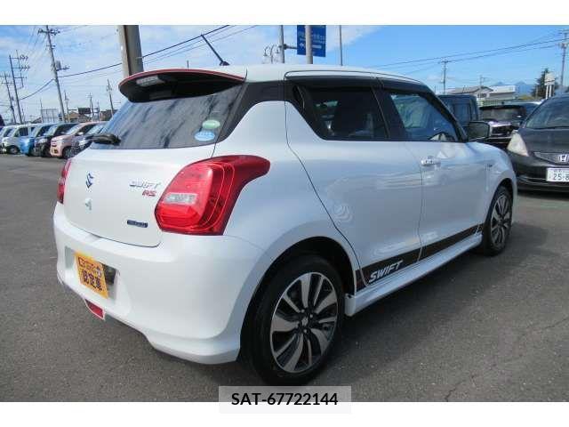 Suzuki SWIFT 2017-10 371800-3