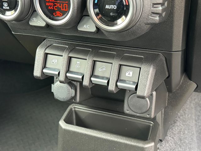 Suzuki JIMNY 2021-04 196607-18
