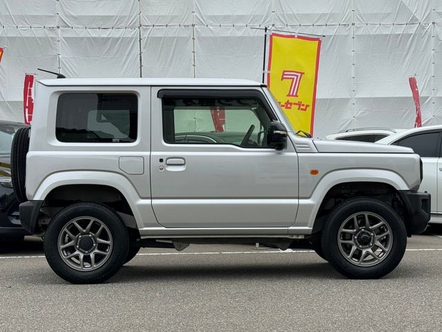 Suzuki JIMNY 2021-04 196607-4