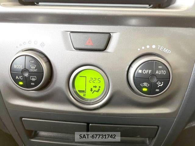 Toyota BB 2011-11 247763-6