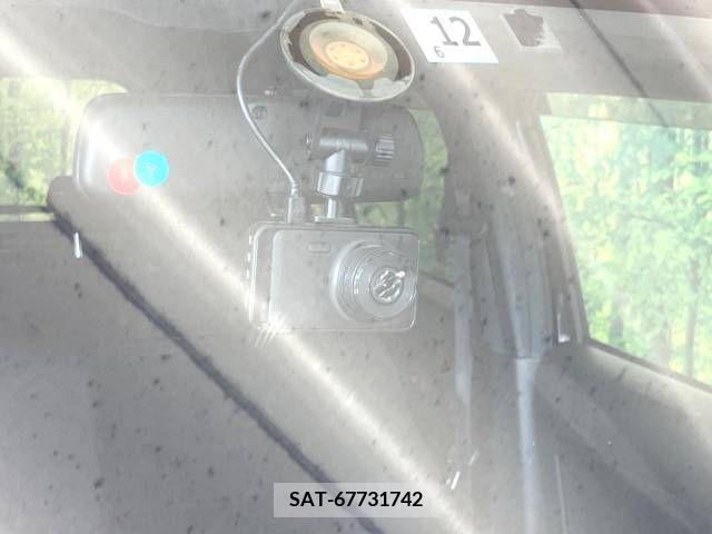 Toyota BB 2011-11 247763-7