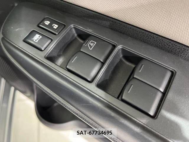 Nissan NOTE 2017-03 248604-7