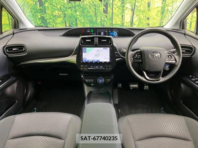Toyota PRIUS 2019-09 322431-1