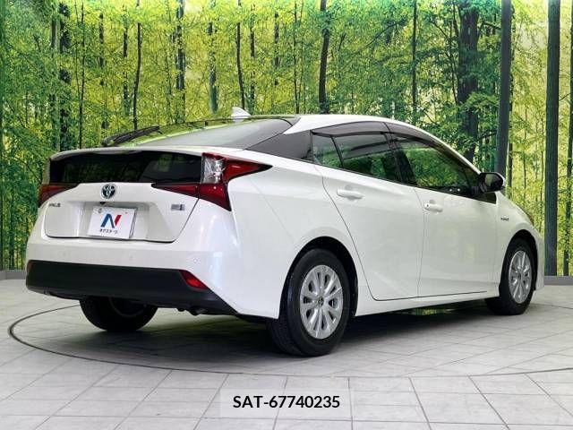 Toyota PRIUS 2019-09 322431-17