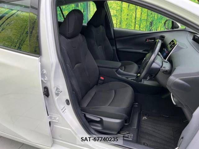 Toyota PRIUS 2019-09 322431-8