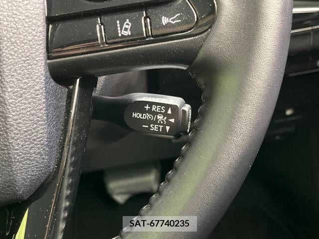 Toyota PRIUS 2019-09 322431-5