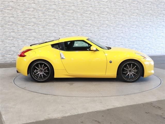 Nissan FAIRLADY Z 2009-03 6793-8