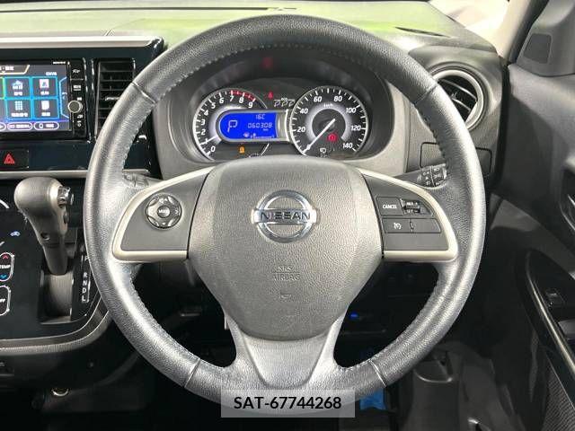 Nissan DAYZ ROOX 2018-01 296198-11