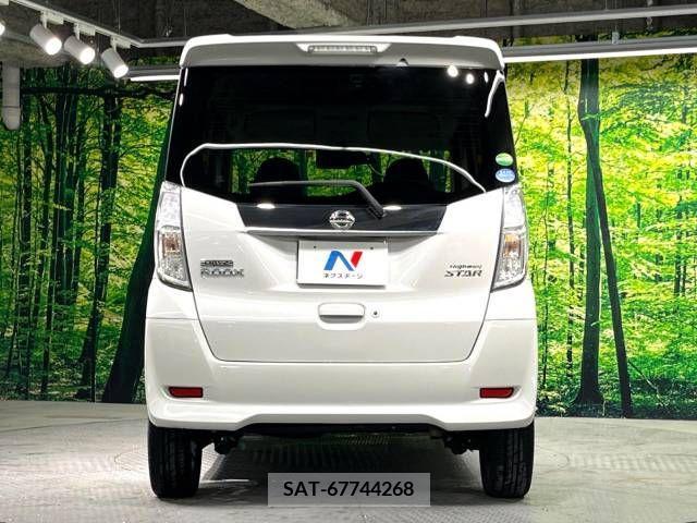 Nissan DAYZ ROOX 2018-01 296198-15