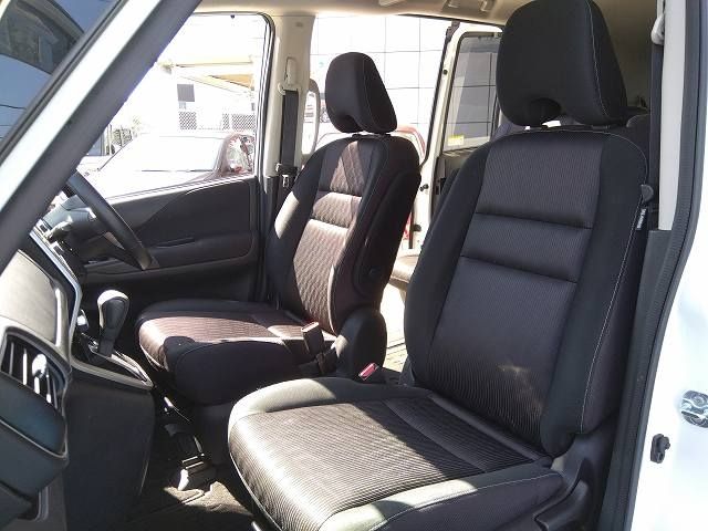 Nissan SERENA 2017-03 12247-22