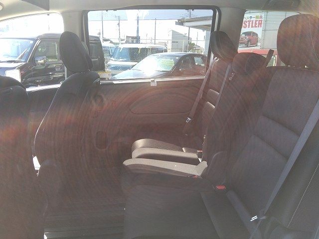 Nissan SERENA 2017-03 12247-10