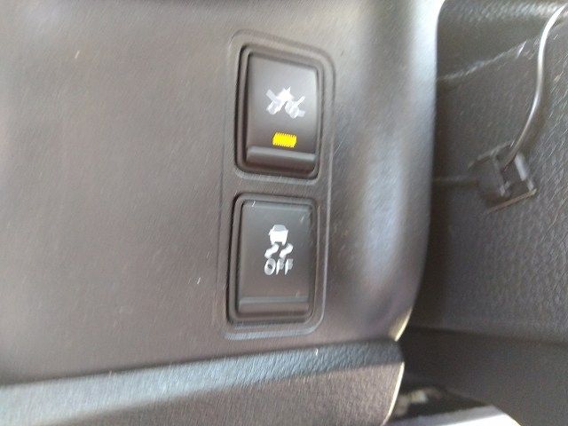 Nissan SERENA 2017-03 12247-27