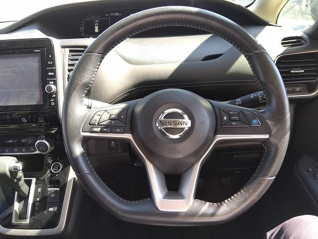 Nissan SERENA 2017-03 12247-28