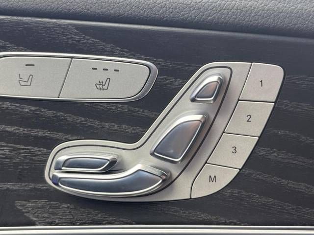 Mercedes Benz E-CLASS 2017-03 192807-9