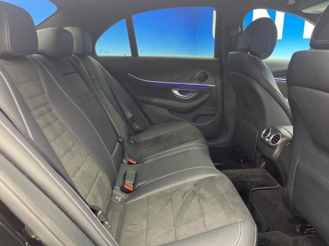 Mercedes Benz E-CLASS 2017-03 192807-12