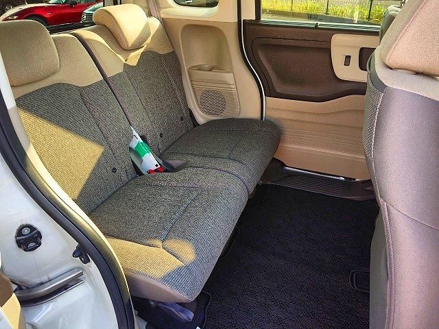 Honda N BOX 2018-09 4162-3