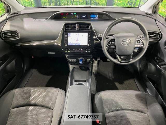 Toyota PRIUS 2021-12 214983-1