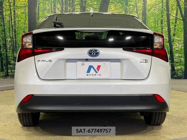 Toyota PRIUS 2021-12 214983-15