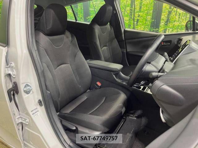 Toyota PRIUS 2021-12 214983-8