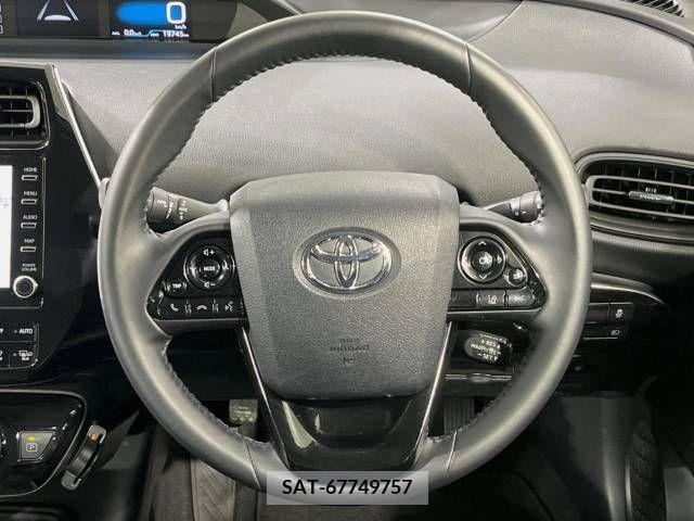 Toyota PRIUS 2021-12 214983-11