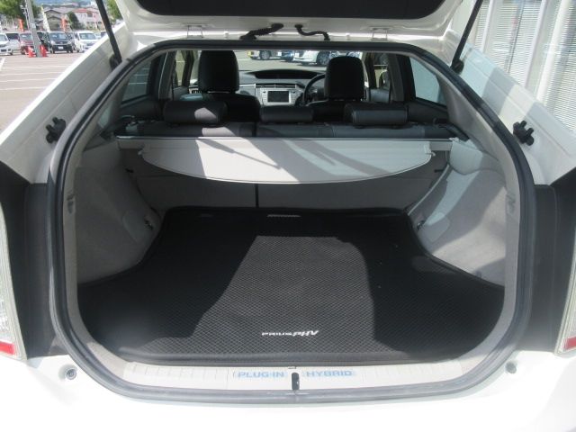 Toyota PRIUS PHV 2012-11 20862-8