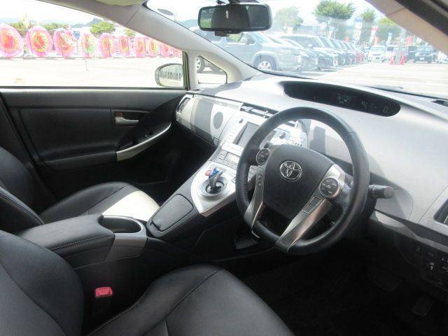 Toyota PRIUS PHV 2012-11 20862-10