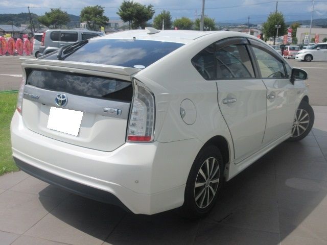 Toyota PRIUS PHV 2012-11 20862-1