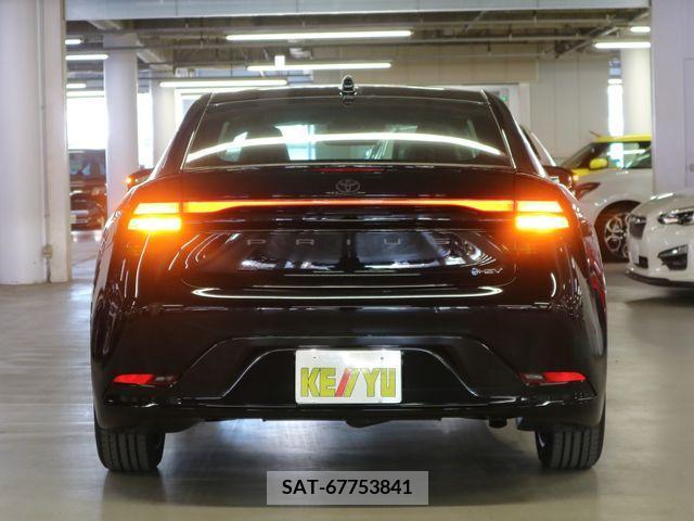 Toyota PRIUS 2023-10 281938-5