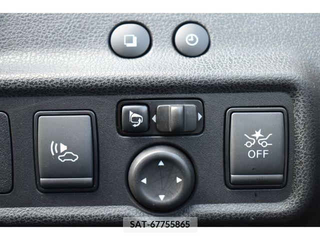 Nissan NOTE 2018-08 215925-9